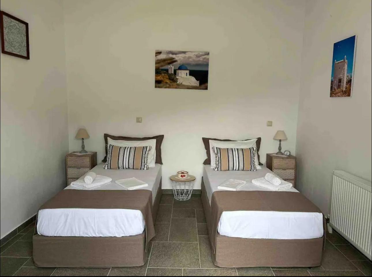 Diavrouxas House In Sifnos Appartement Cherronisos  Buitenkant foto